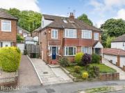 4 bedroom semi detached house for sale in Hollyshaw...