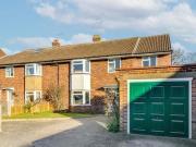 4 Bedroom Semi detached House For Sale In Knebworth,...