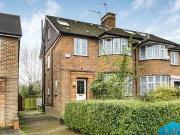 4 Bedroom Semi detached House For Sale In London