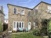 4 Bedroom Semi detached House For Sale In London