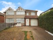 4 bedroom semi detached house for sale in Mayne Avenue,...