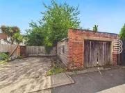 4 Bedroom Semi Detached House For Sale In Murray Road,...