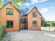 4 Bedroom Semi detached House For Sale In Newbury, Hampshire