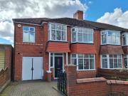 4 Bedroom Semi detached House For Sale In Oldham,...