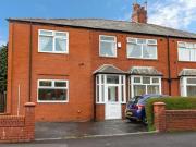 4 Bedroom Semi detached House For Sale In Oldham,...