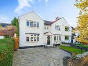 4 Bedroom Semi detached House For Sale In Orpington, Kent