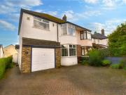 4 bedroom semi detached house for sale in Park Lane,...