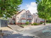 4 bedroom semi detached house for sale in Rochester...