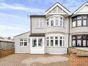 4 Bedroom Semi detached House For Sale In Romford