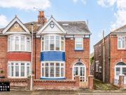 4 bedroom semi detached house for sale in Torrington...