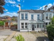 4 bedroom semi detached house for sale in Wakefield...