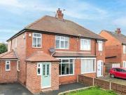 4 Bedroom Semi detached House For Sale In Wakefield,...