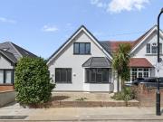4 bedroom semi detached house for sale in Walford Road,...