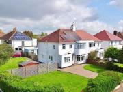 4 Bedroom Semi detached House For Sale In Worthing, West...