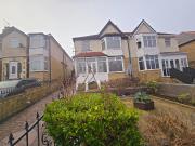 4 bedroom semi detached house Let Agreed in Shipley