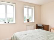 4 bedroom Semi detached house To Let