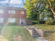 4 bedroom semi detached house to rent