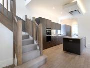 4 bedroom semi detached house to rent