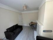 4 bedroom semi detached house to rent