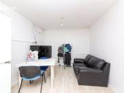 4 bedroom semi detached house to rent