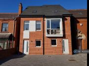 4 bedroom semi detached house to rent