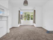 4 bedroom semi detached house to rent