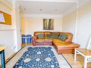 4 bedroom semi detached house to rent 4 bedroom semi detached house to rent