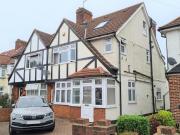 4 bedroom semi detached house to rent