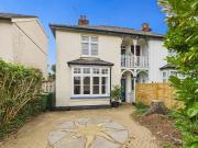 4 bedroom semi detached house to rent