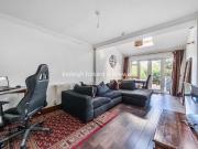 4 bedroom semi detached house to rent