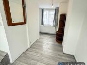 4 bedroom semi detached house to rent