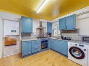 4 bedroom semi detached house to rent