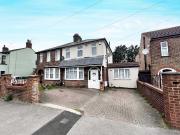 4 bedroom semi detached house to rent