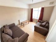 4 bedroom semi detached house to rent