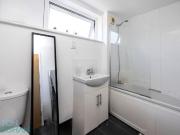 4 bedroom semi detached house to rent