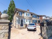 4 Bedroom Semi Detached House to Rent