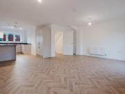 4 bedroom semi detached house to rent