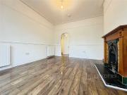 4 bedroom semi detached house to rent