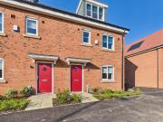 4 bedroom semi detached house to rent