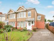 4 bedroom semi detached house to rent