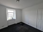 4 bedroom semi detached house to rent