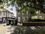 4 bedroom semi detached house to rent