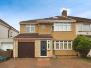 4 bedroom semi detached house to rent