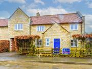 4 bedroom semi detached house to rent