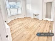 4 bedroom semi detached house to rent