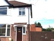 4 bedroom semi detached house to rent