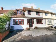 4 bedroom semi detached house to rent