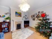 4 bedroom semi detached house to rent