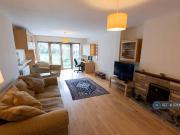 4 bedroom semi detached house to rent