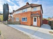 4 bedroom semi detached house to rent